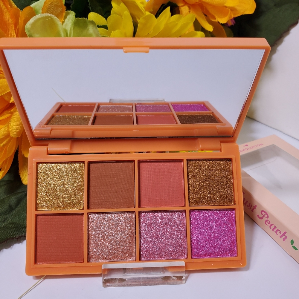 Makeup Revolution Shadow Palette Mini Peach Tasty Beauty Colorful Eyeshadow